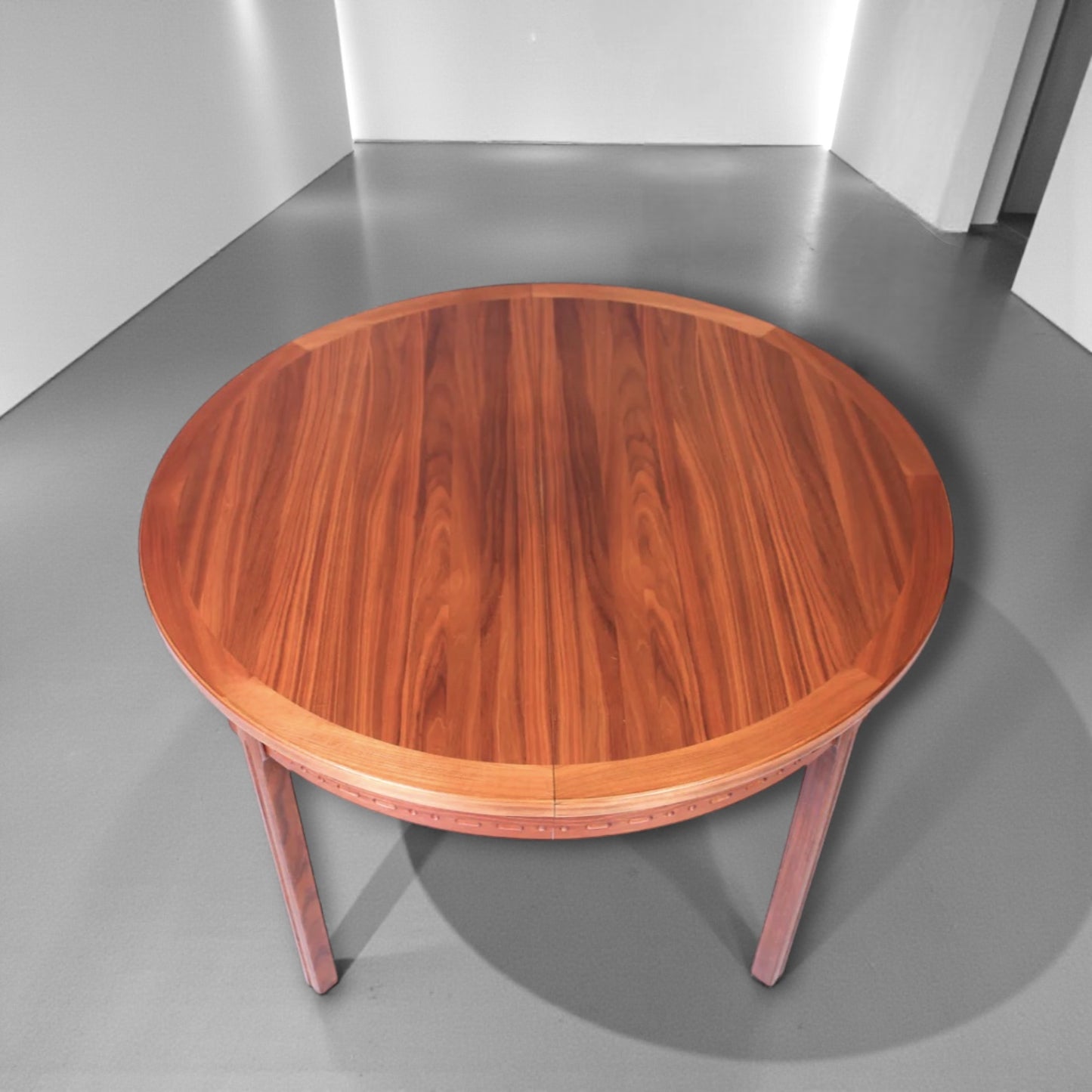 Nils Jonsson for Troeds Swedish Mid-Century Rosewood Extending Dining Table 1960