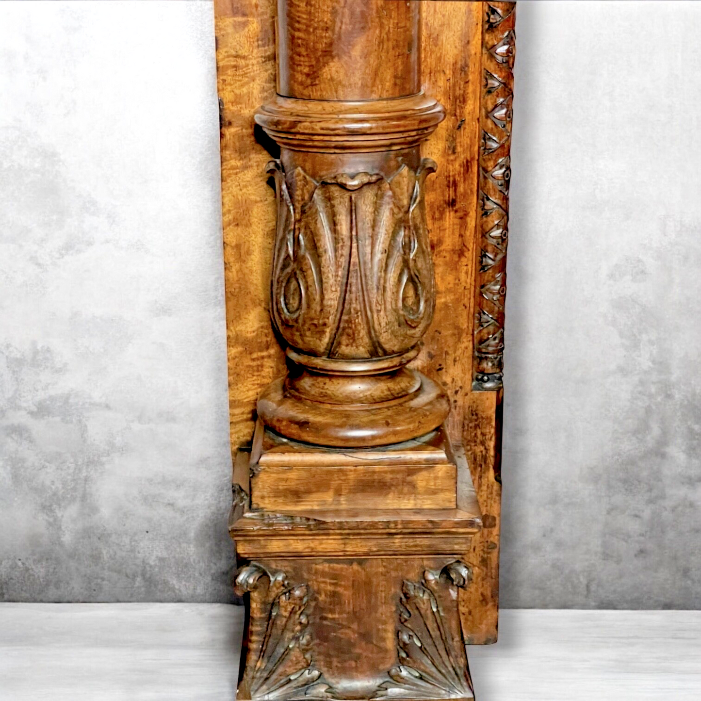 Antique 19th Century Hand-Carved Walnut Corinthian Wall Column H 4.5ft