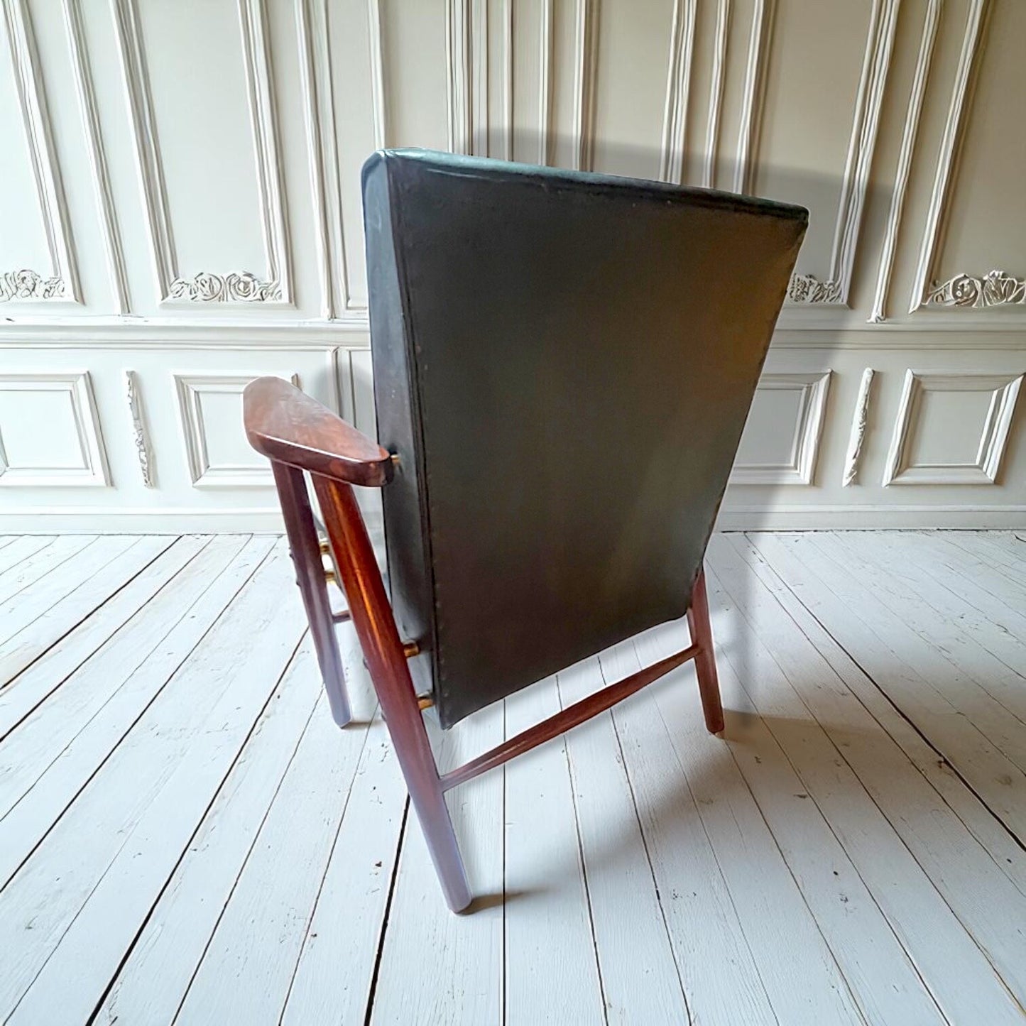 Mid Century Modern Robin Day Hille Mahogany Desk Lounge Arm Chair