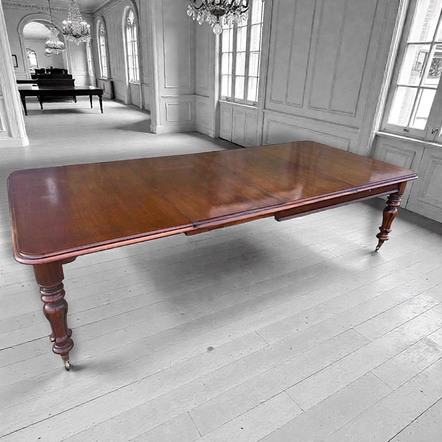 Magnificent 9ft x 4 ft William IV Mahogany Extending Dining Table Gillow's Style