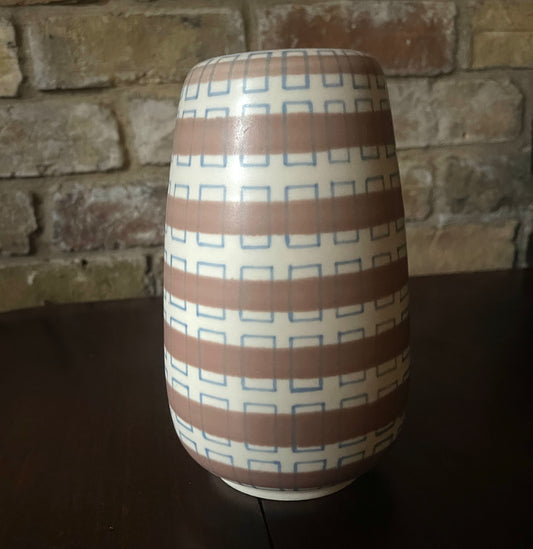 Poole Pottery 1950'S Freeform Vase- 685 PJB by Alfred Read.