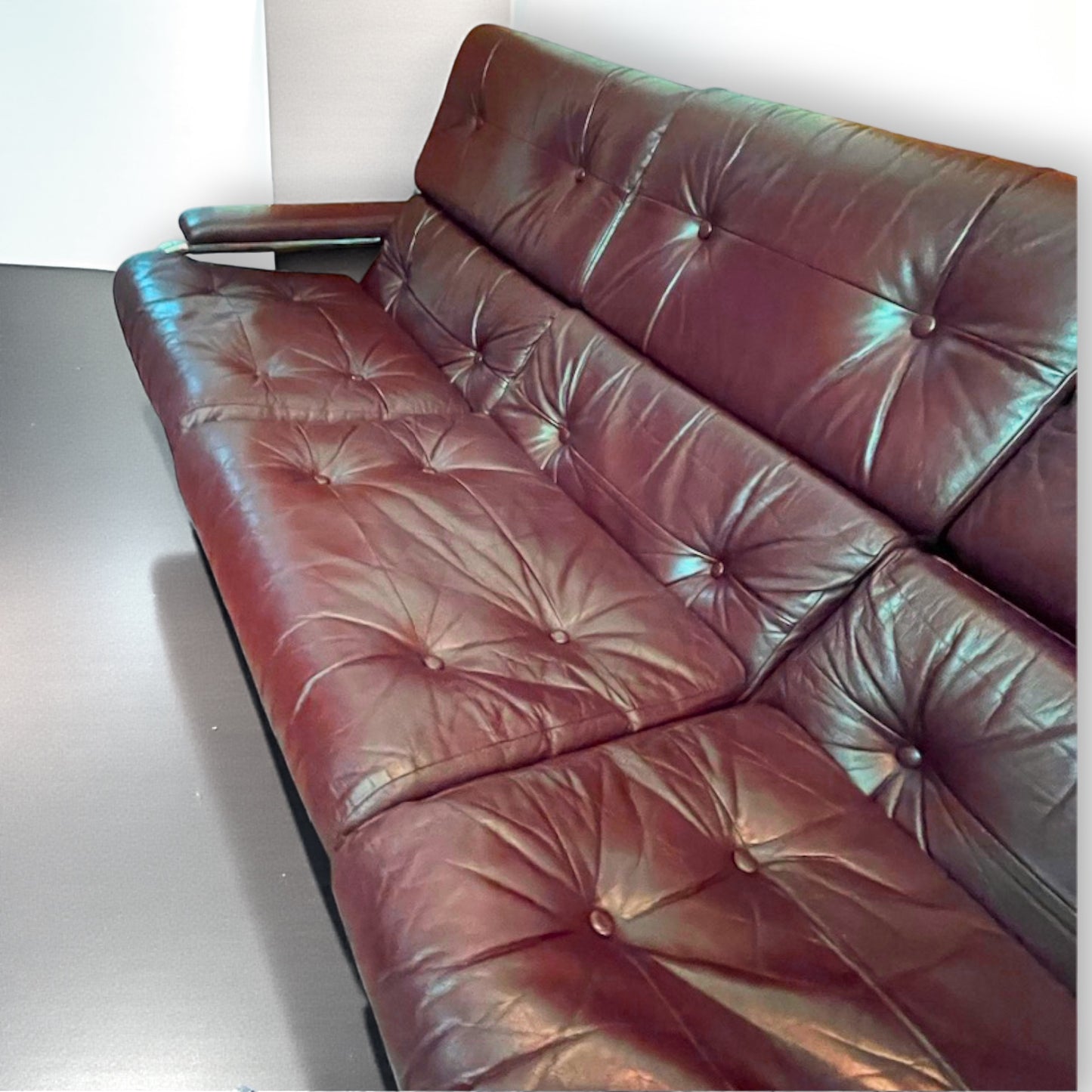 Pieff Tim Bates Alpha 3 Seater Leather Oxblood Sofa Chrome Frame 1970s