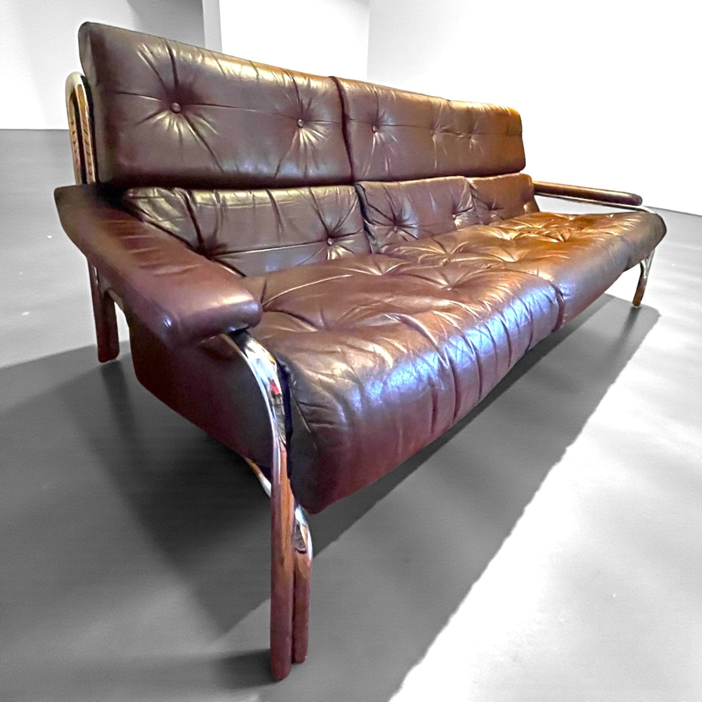 Pieff Tim Bates Alpha 3 Seater Leather Oxblood Sofa Chrome Frame 1970s