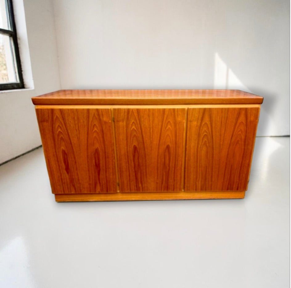 Danish Mid Century Modern Teak Sideboard by Skovby Møbelfabrik, Denmark, c1970