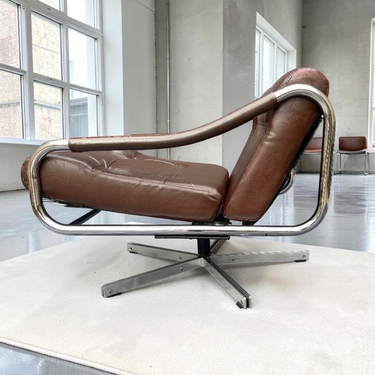 Tim Bates Pieff Alpha Original Brown Leather & Chrome Swivel Lounge Chair 1960s