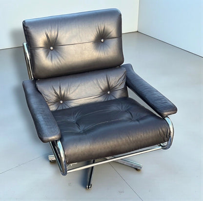 Tim Bates Pieff Alpha Original Brown Leather & Chrome Swivel Lounge Chair 1970s
