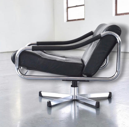 Tim Bates Pieff Alpha Original Black Leather & Chrome Swivel Lounge Chair 1960s