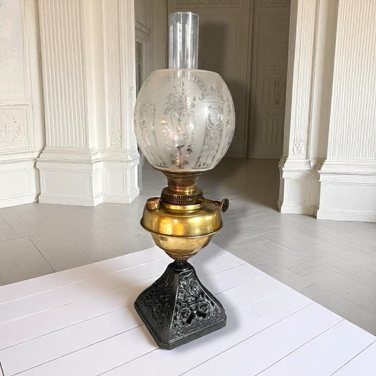 Antique Victorian Oil Lamp Young’s 20 Count Burner, Etched Adam Globe,Cast Iron