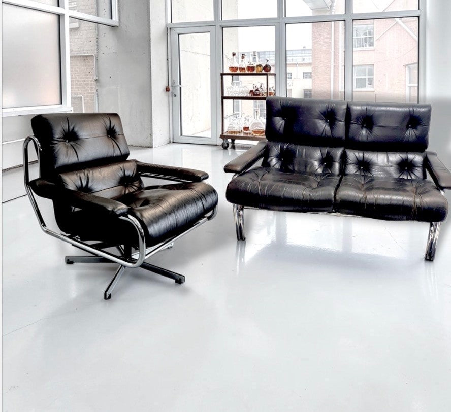 1970s Pieff Alpha lounge suite in original black leather with polished chrome frames, attributed to Tim Bates.