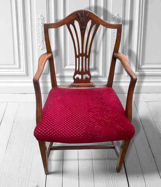 Set of 6 Antique Hepplewhite Style Dining Chairs (c.1800–1830) inc 2 carvers